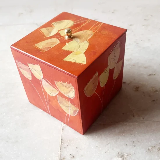 Tulips | Functional Art Box 01