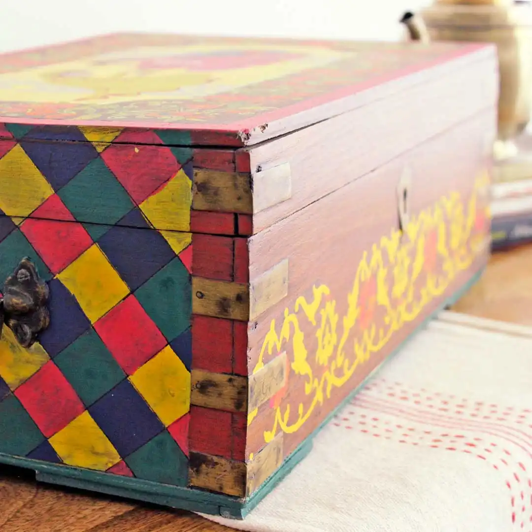 Bride Vintage Trunk | Upcycled Furniture | Upcycld Art Upcycld Art Trunk Bride 06
