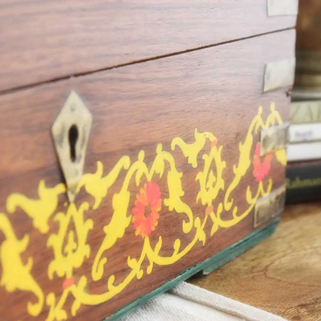 Bride Vintage Trunk | Upcycled Furniture | Upcycld Art Upcycld Art Trunk Bride 07